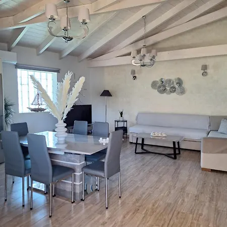 Apartamento Ortensia Oziás